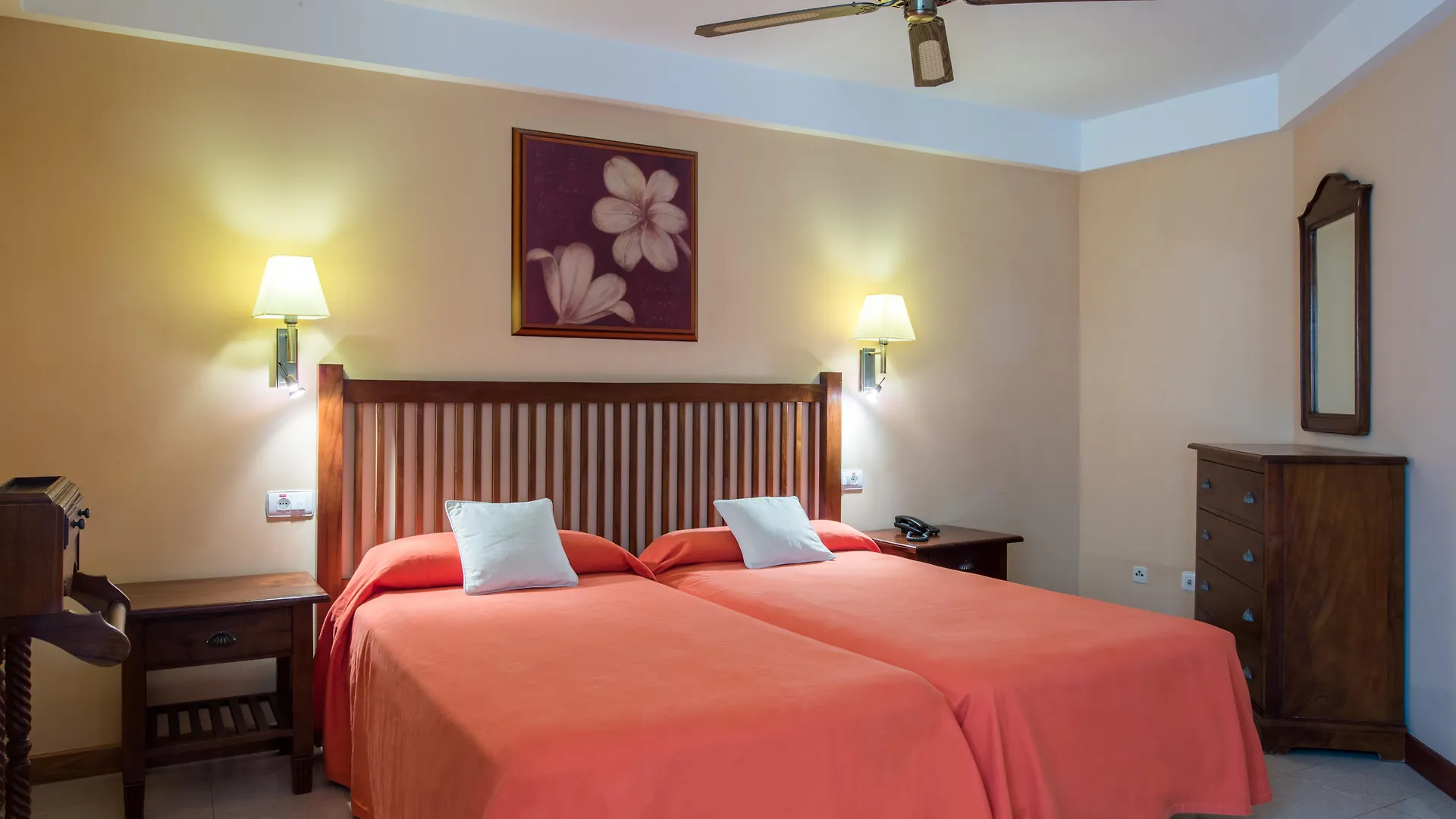 아파트 Aparthotel El Galeon 산타크루즈데라팔마