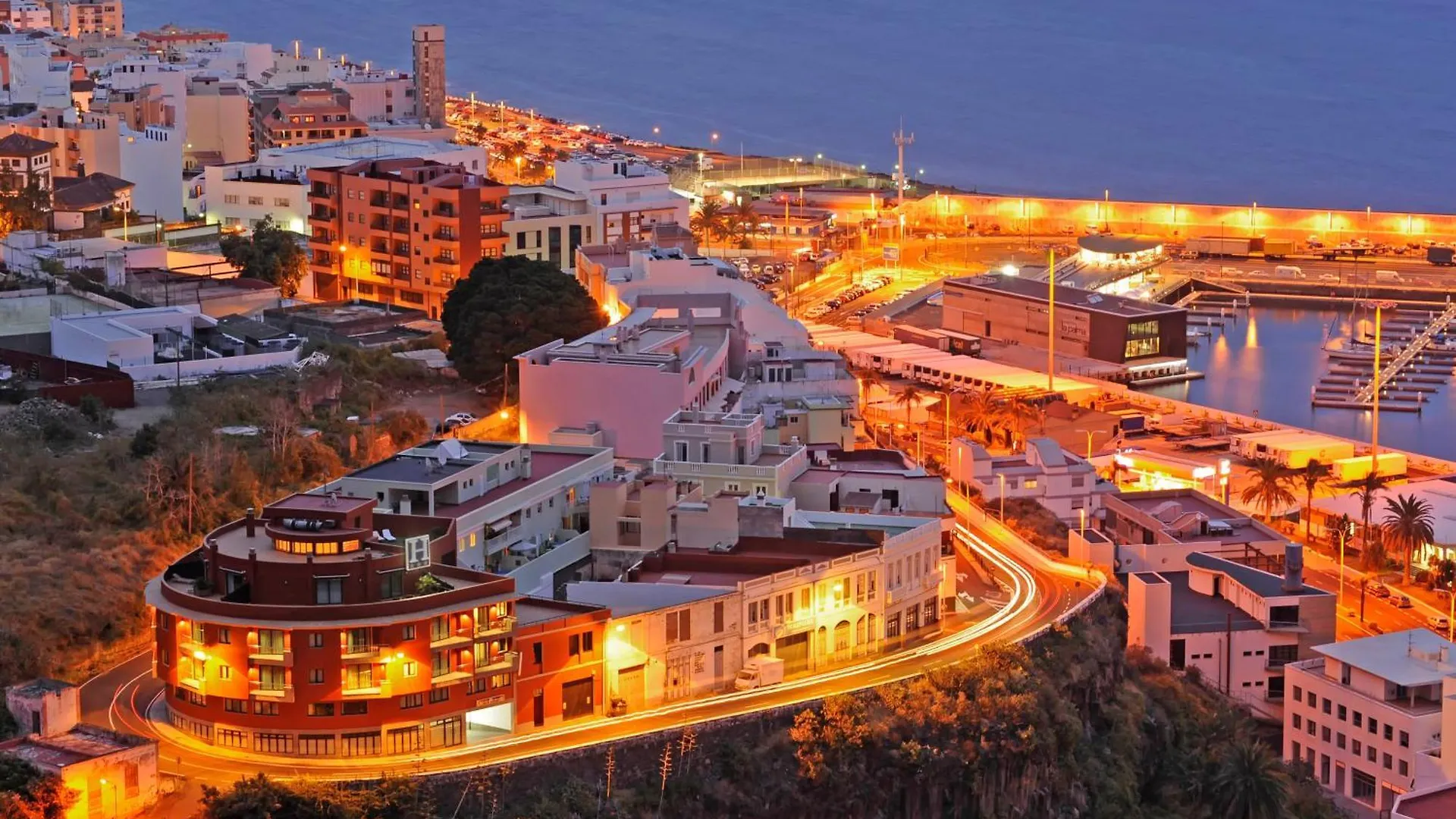 Aparthotel El Galeon 산타크루즈데라팔마 3*,  스페인